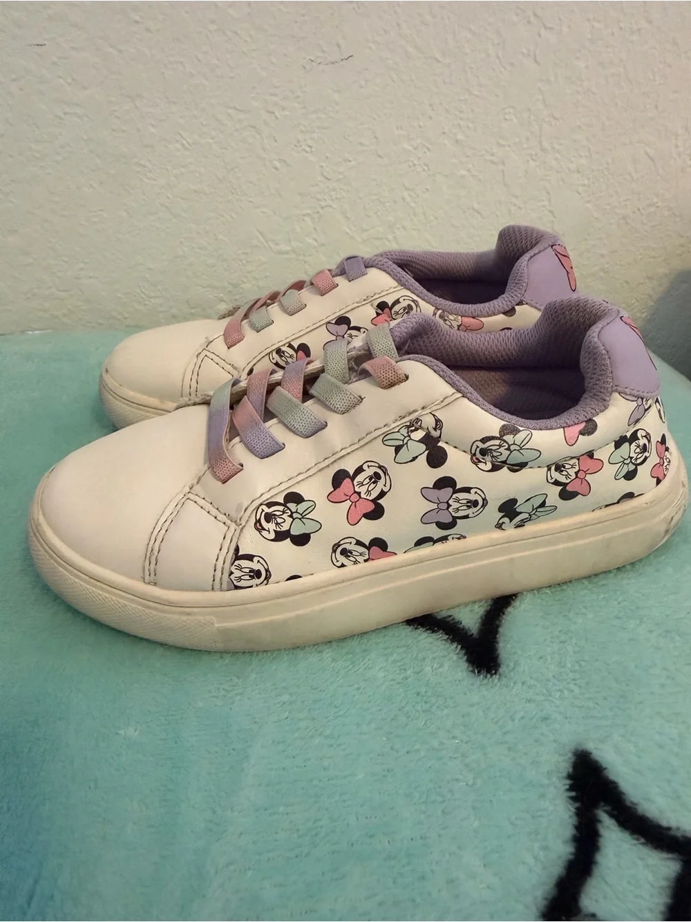 Disney White Kids Sneakers with Pastel Rainbow Laces